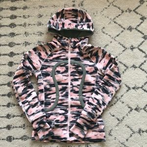 Lululemon Scuba - Wamo Camo